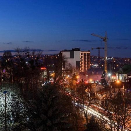 Затишна Красива Квартира-Студія В Новобудові З Балконом Chernivtsi Exterior photo